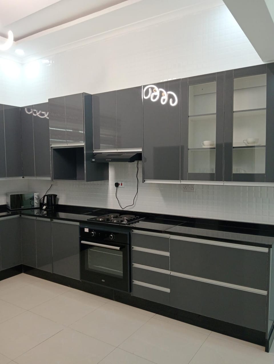 4 Bedrooms Solar Powered House Apartment in Lusaka