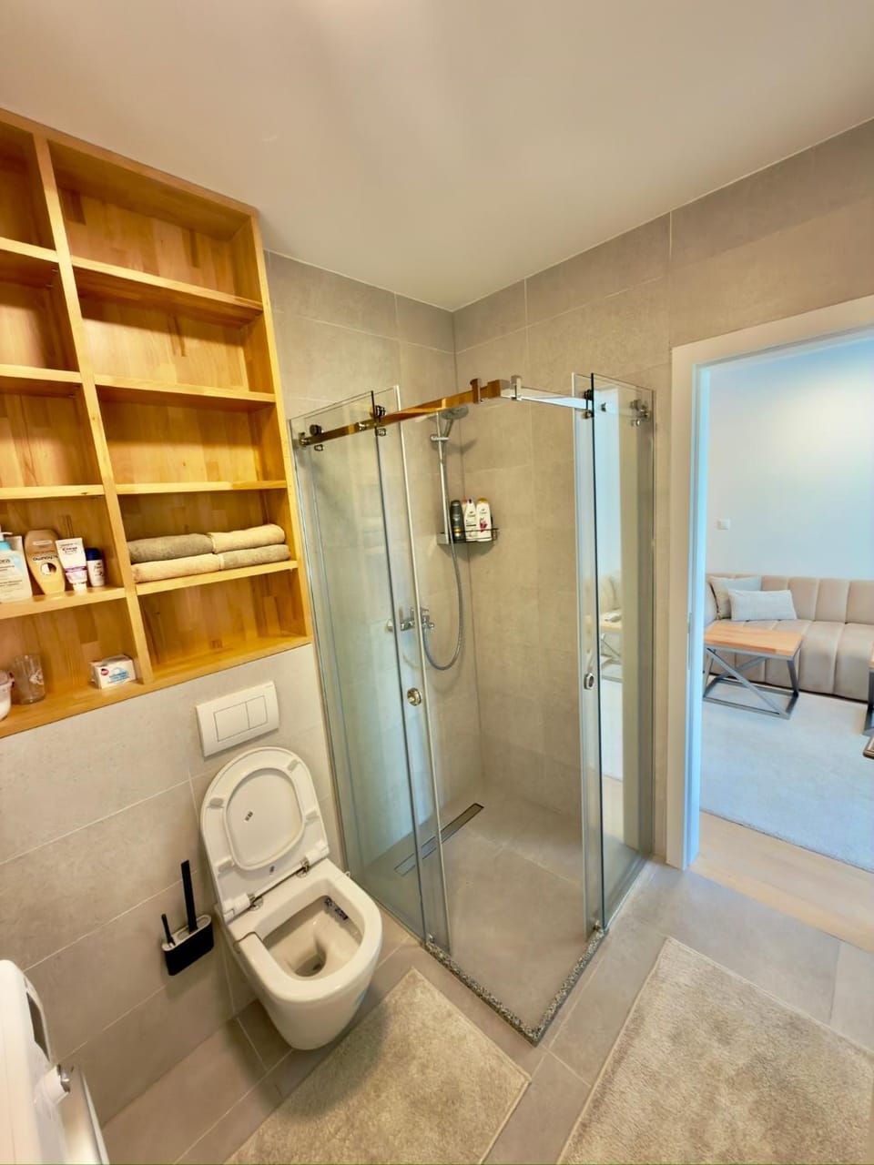 Sunset Dream Apartment -- 2 minutes from the Airport Apartment in Sarajevo