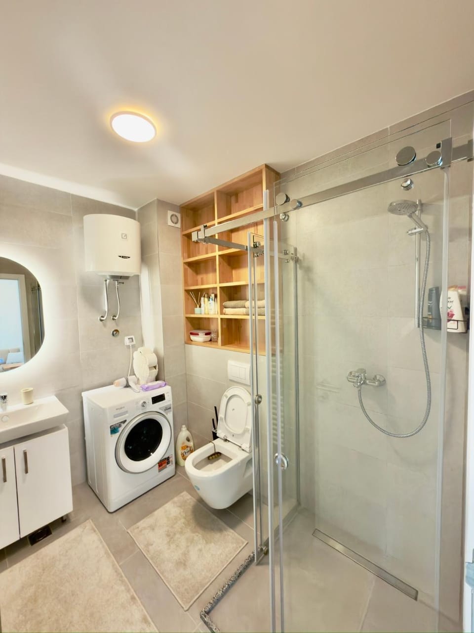 Sunset Dream Apartment -- 2 minutes from the Airport Apartment in Sarajevo