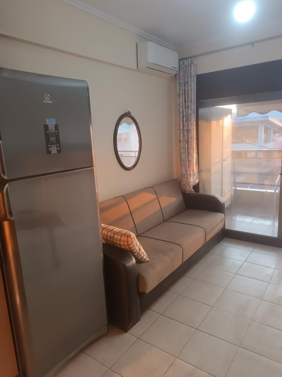 Living room, Photo of the whole room, Seating area