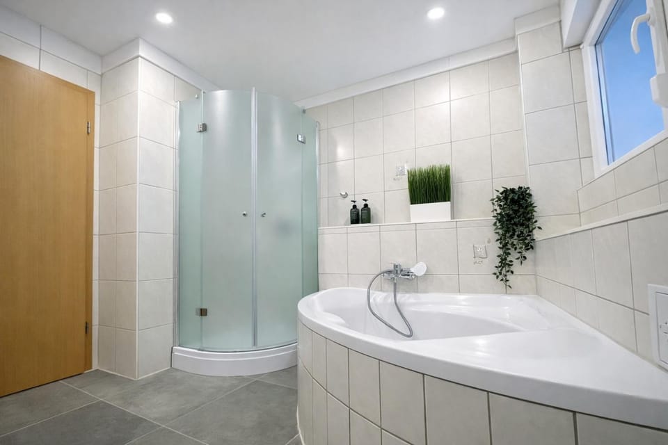 Shower, Bathroom, Bath