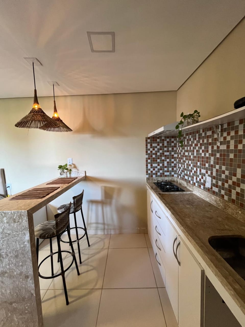 Kitchen or kitchenette, Dining area, stove