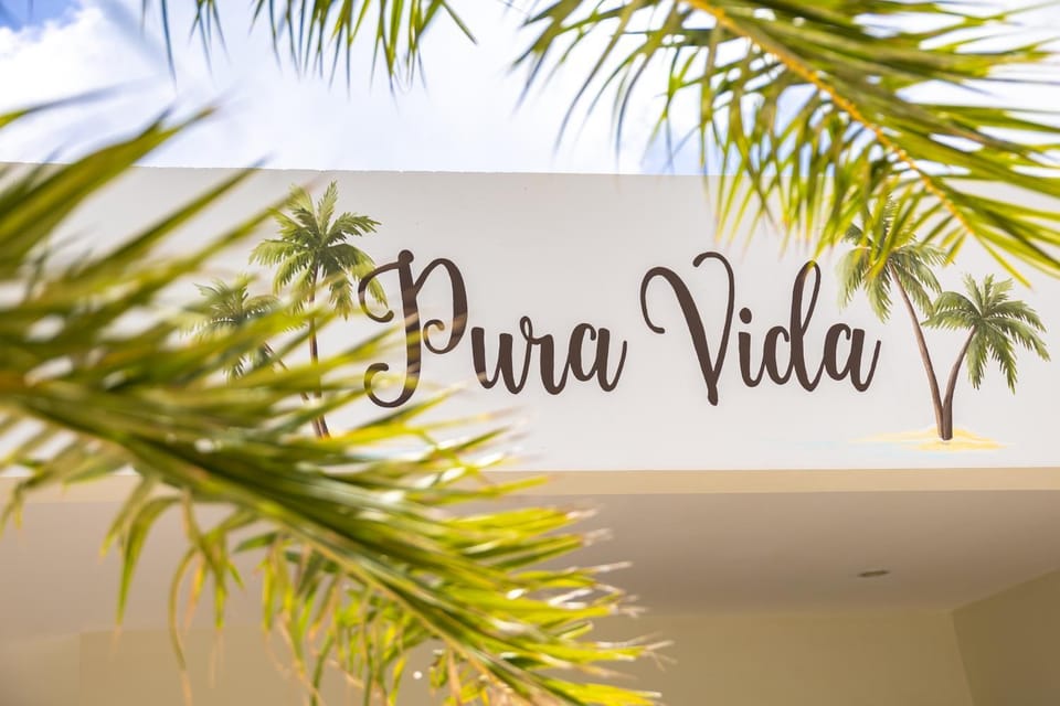 Day, Property logo or sign