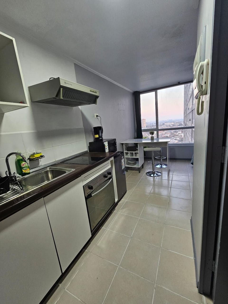Apartment steps from the Alameda Terminal, Escuela PDI, Estación de Trenes and USACH, Facturable Apartment in Santiago