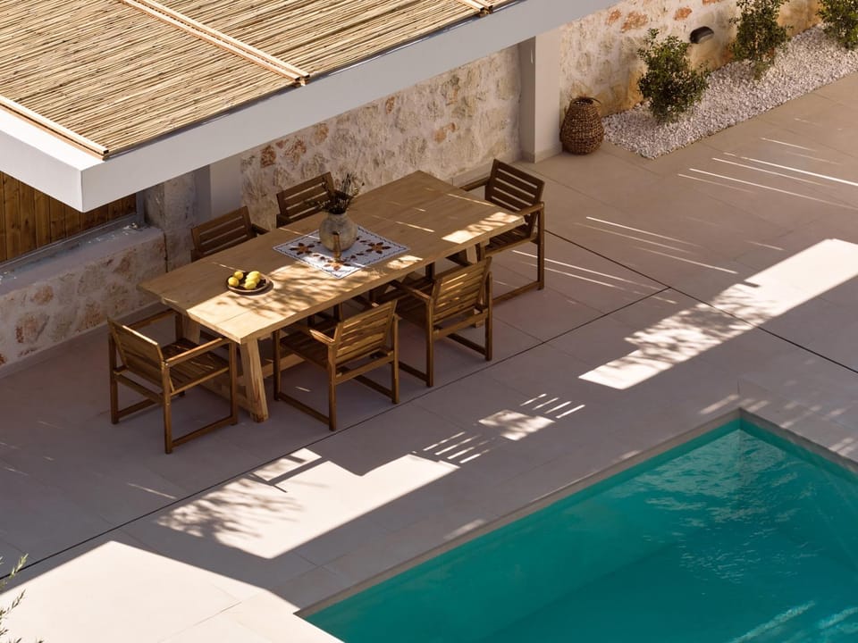 Dining area, Swimming pool, furniture