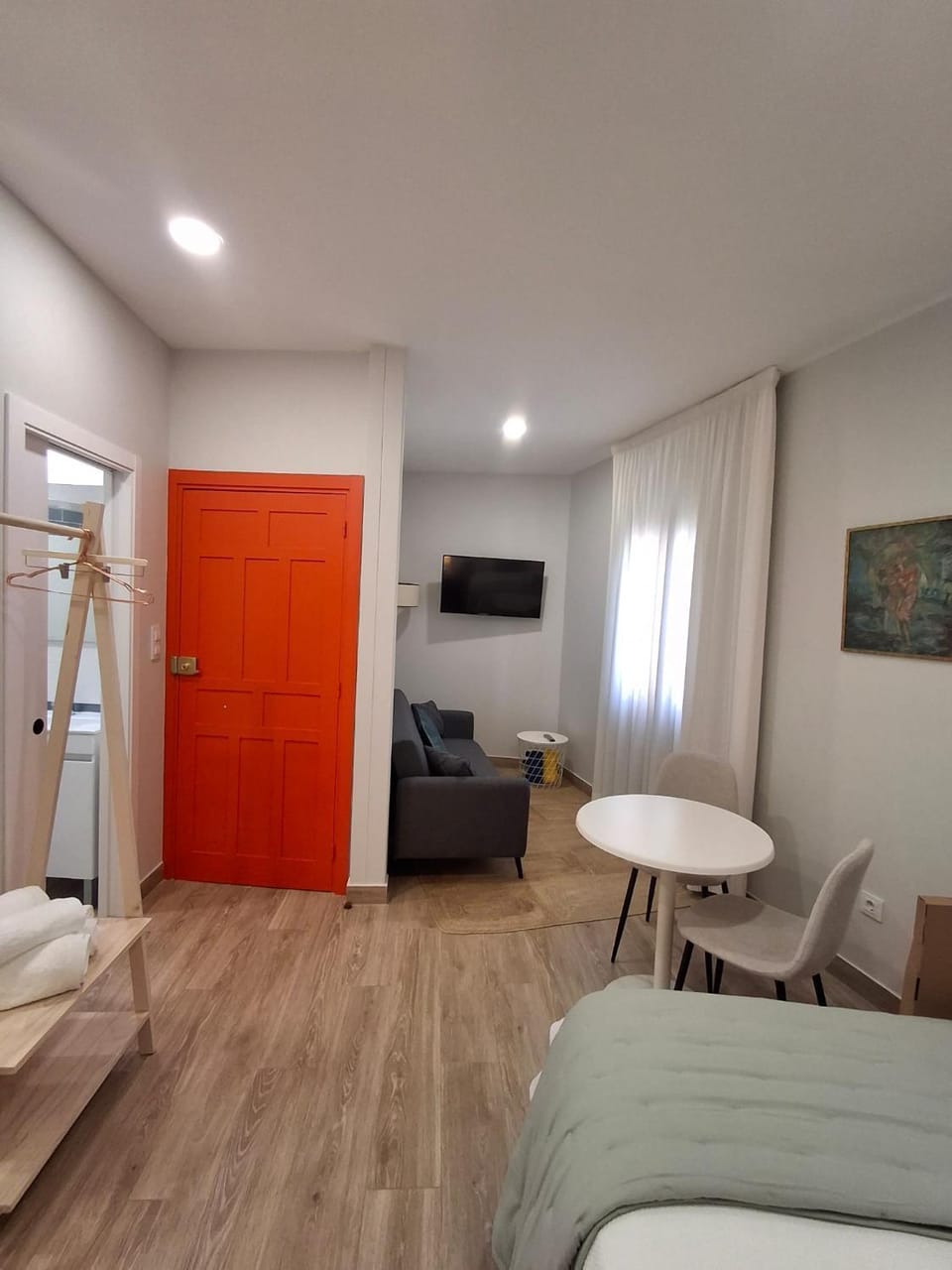 TV and multimedia, Photo of the whole room