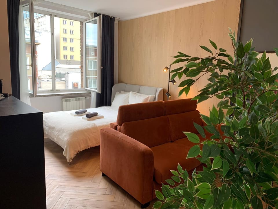 Bed, Living room, Photo of the whole room, Bedroom