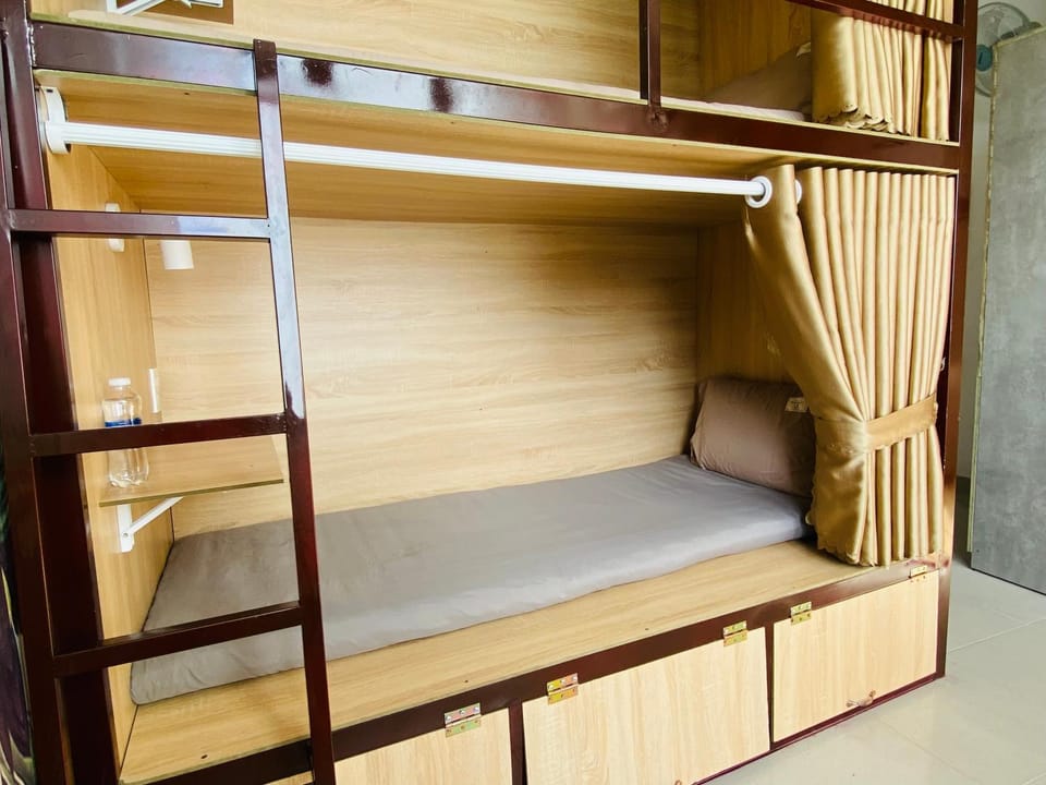 bunk bed