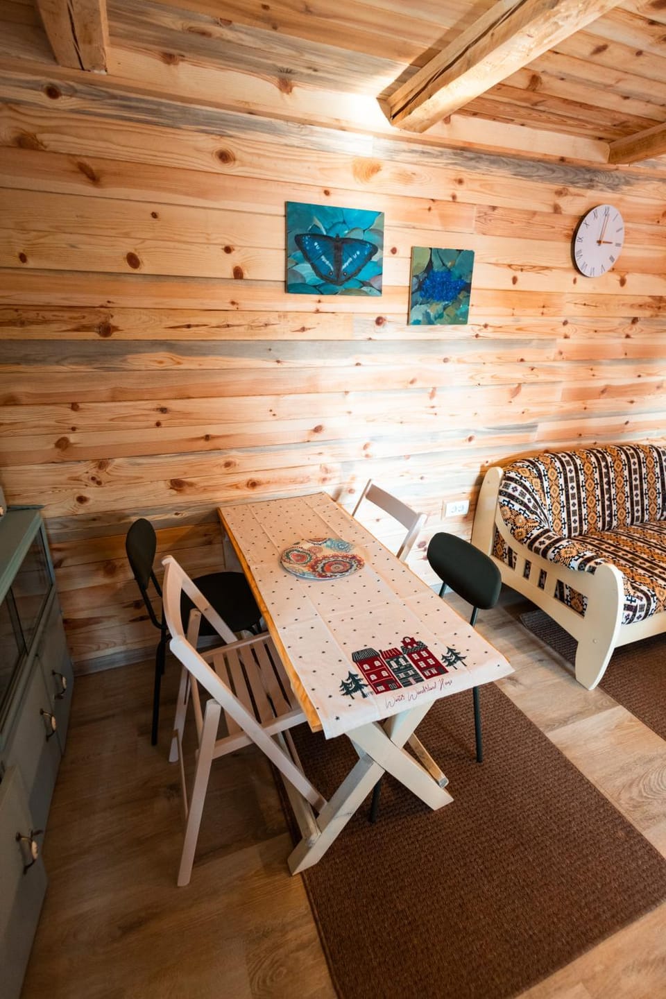 Utopija Cabin by Vilovi Botić Cabin in Zlatibor District, Serbia