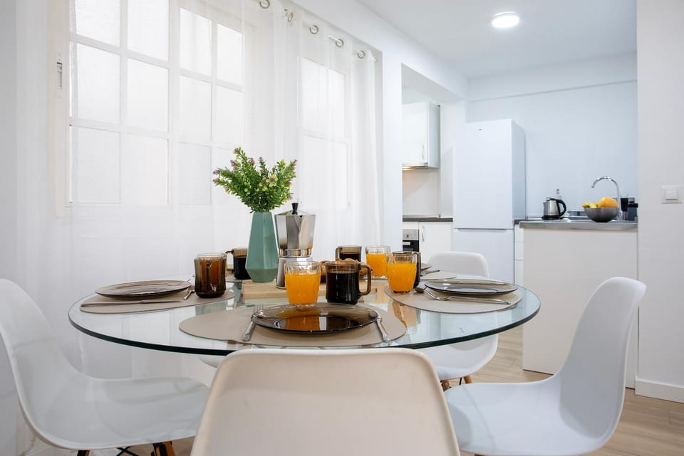 Kitchen or kitchenette, Living room, Dining area