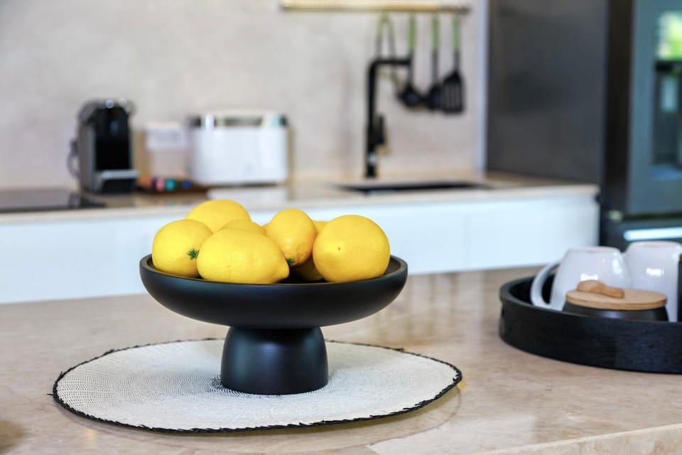 Kitchen or kitchenette, Food and drinks