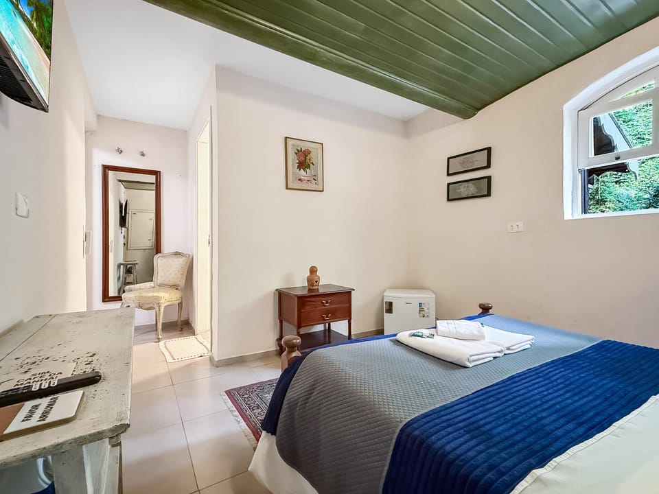 2 suítes Lareira Jacuzzi Churrasqueira Bed and Breakfast in Campos do Jordão