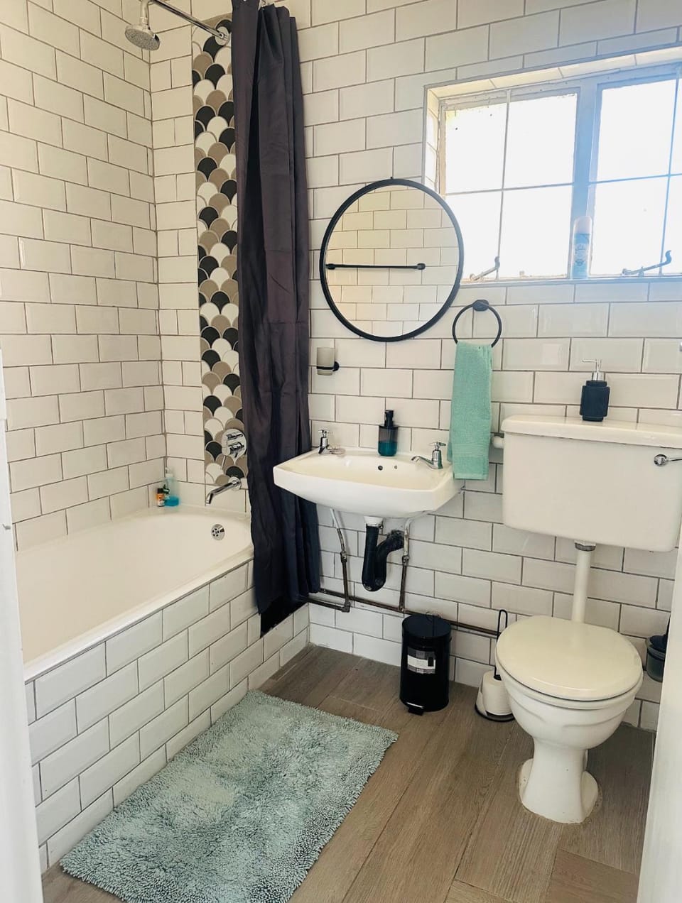 Shower, Toilet, Bathroom, Bath