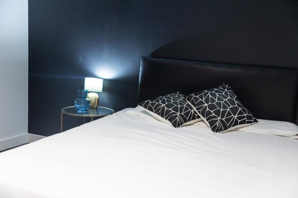 Credit Corner Studio Apartment in Stourbridge