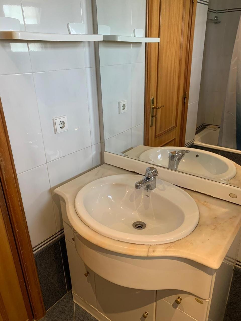 Quarto Miradouro 2 Vacation rental in Lisbon District