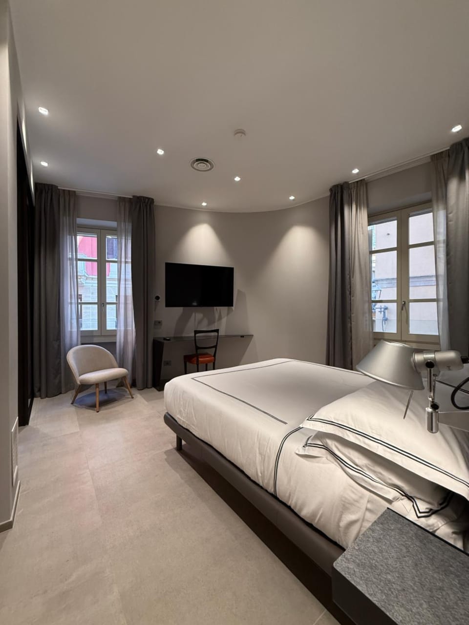 Leopoldo Suites Apartment in Cagliari