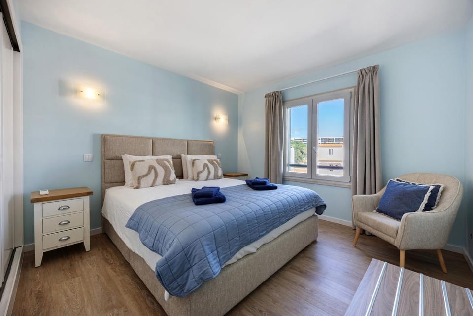 Living room, Bedroom