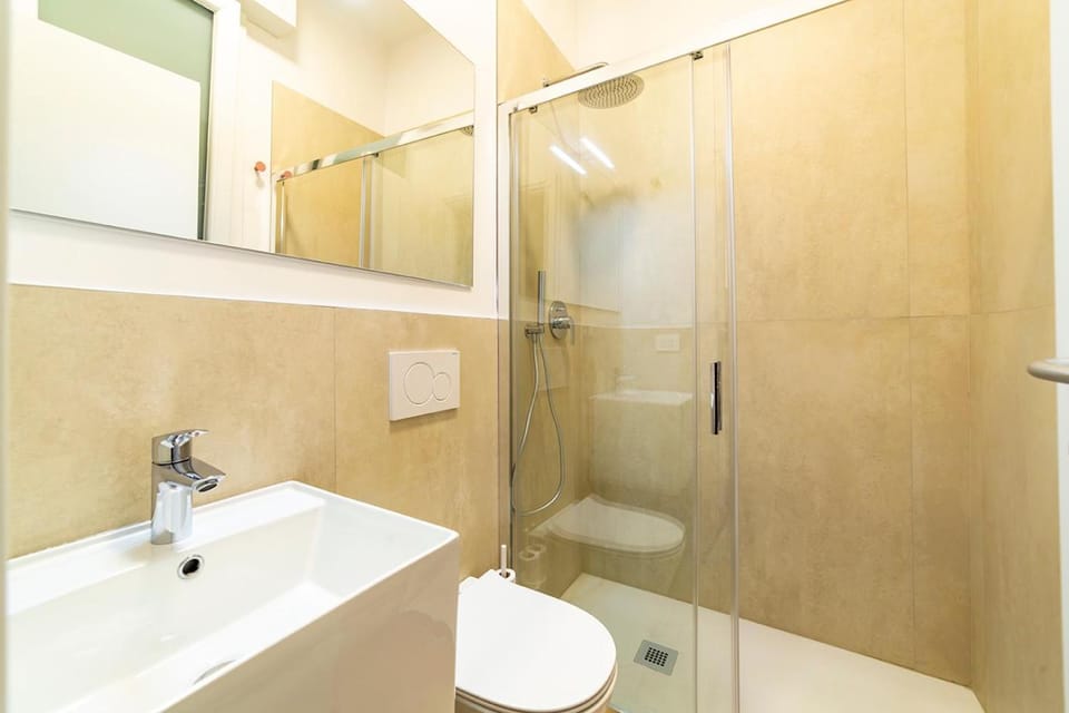 Angelic Alchemy - Historic Center Apartment in Bologna