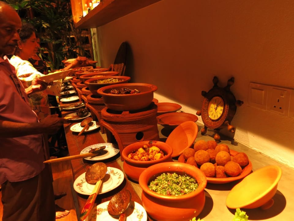 Property building, Restaurant/places to eat
