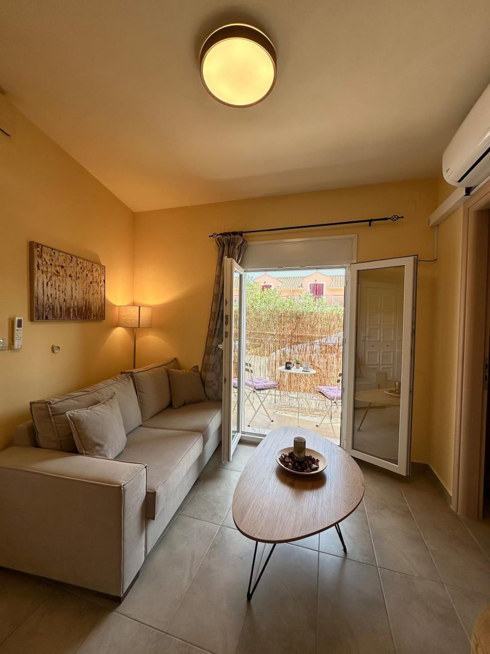 City Nest Apartment in Argostolion