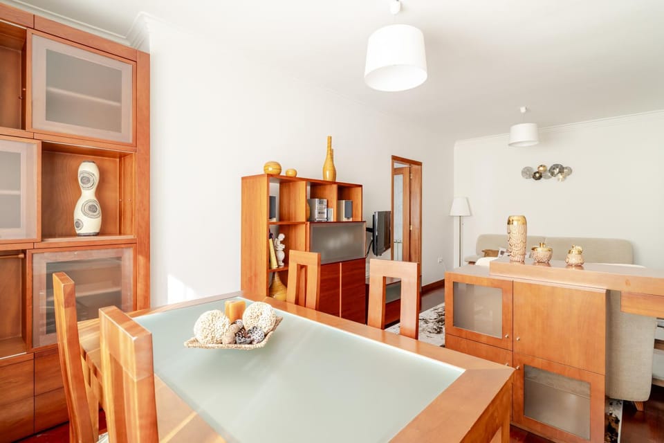 Property building, Kitchen or kitchenette, Living room