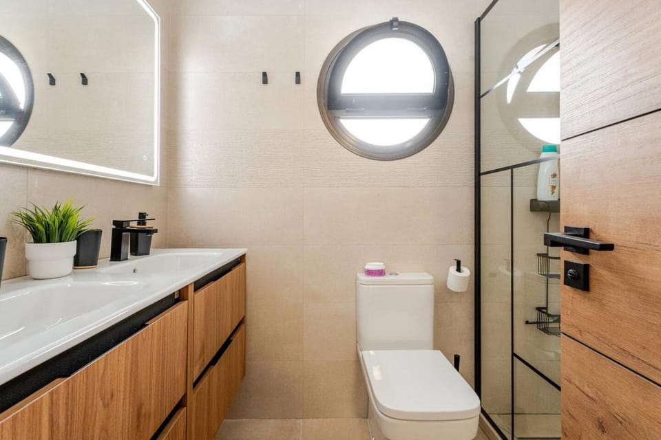 Tenerife Surf & Sun Bungalow in Las Americas House in Playa de las Americas