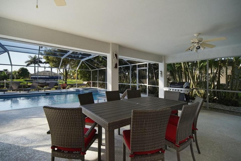 Patio, Pool view, Swimming pool