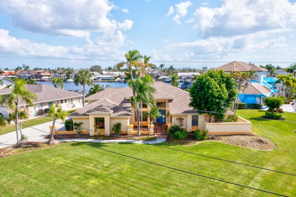 Property building, Bird's eye view