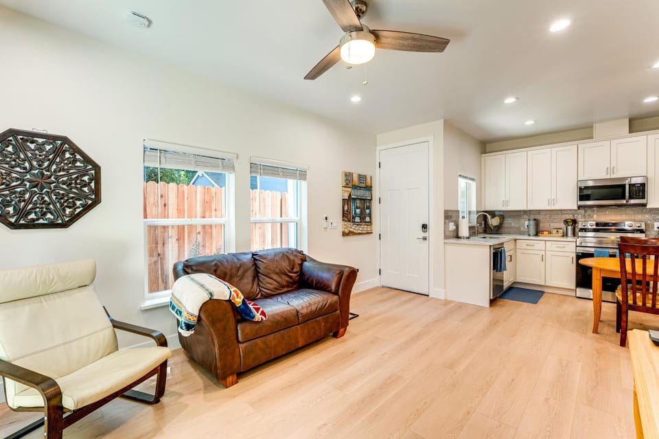 3 Mi to UC Davis Retreat with Furnished Patio! Apartment in Davis