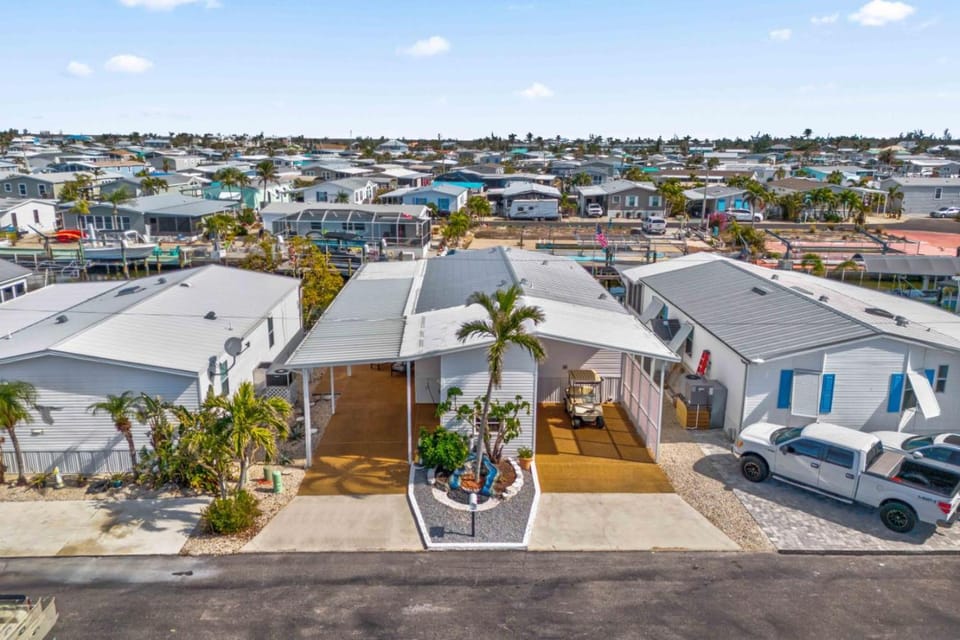 Property building, Bird's eye view