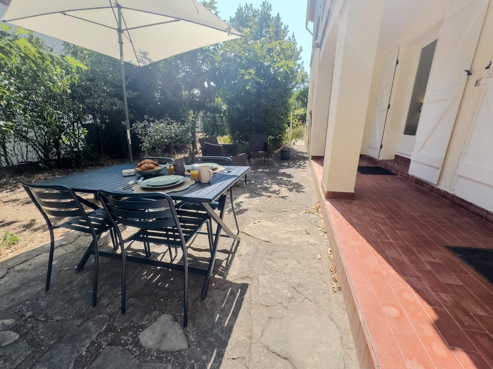 Garden, Garden, Balcony/Terrace