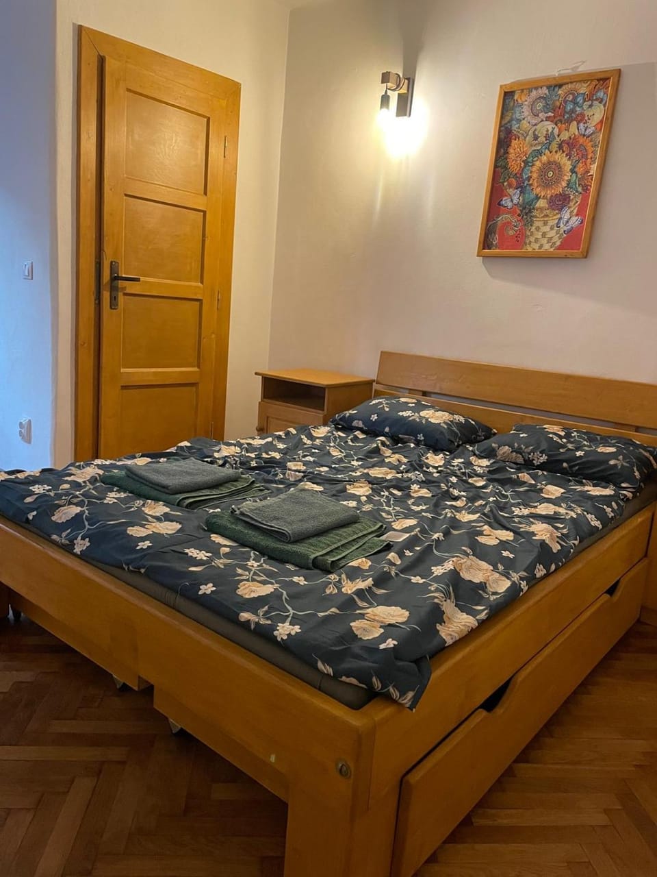 Bedroom, wardrobe