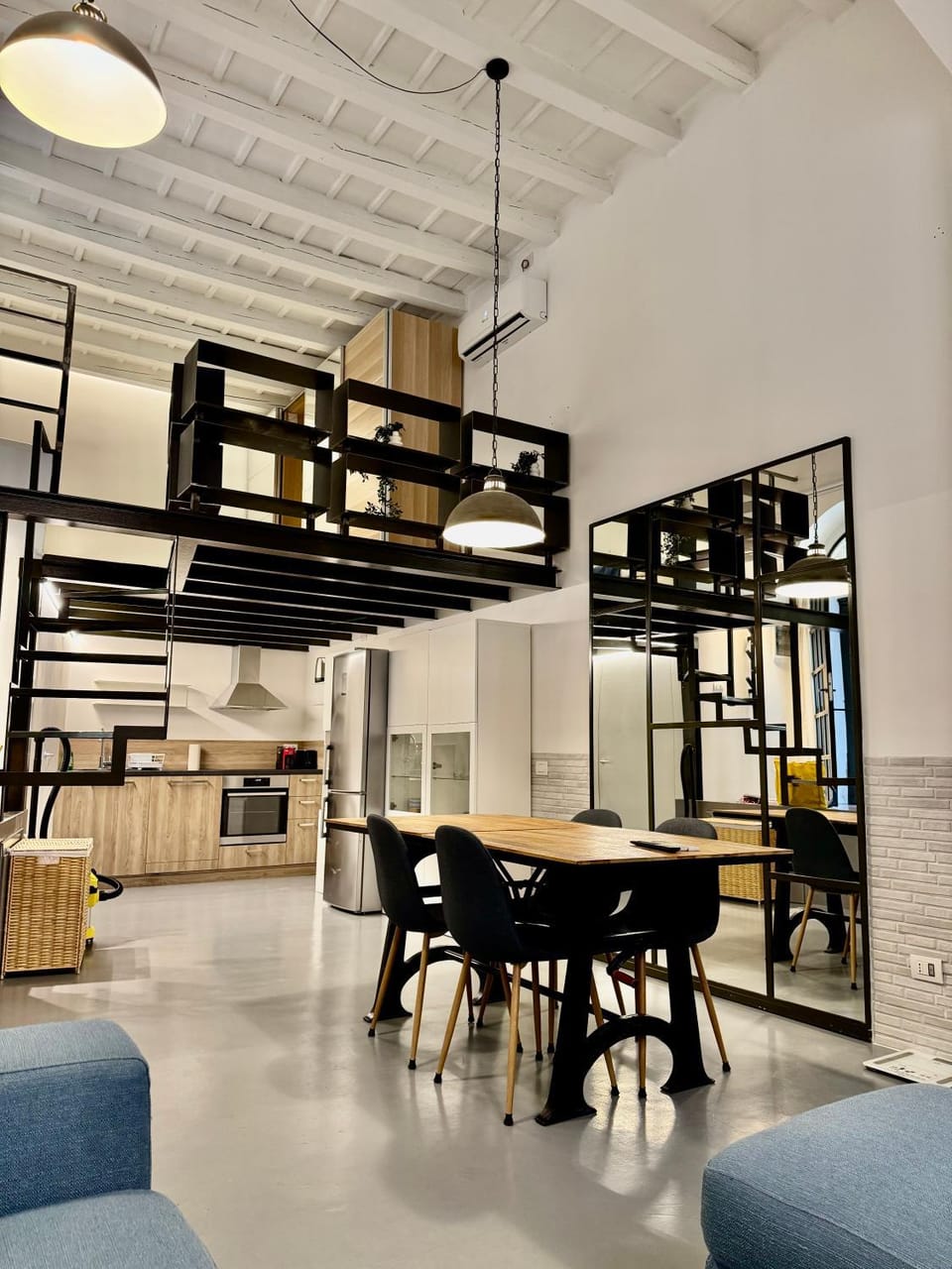San Gottardo Charming Loft Apartment in Milan