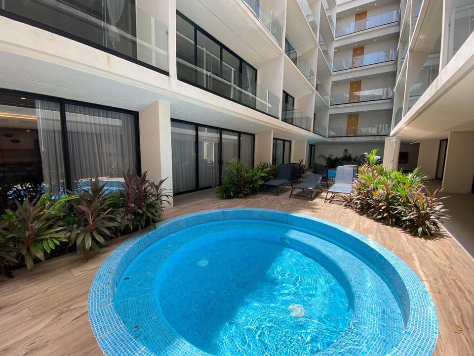 Swimming pool