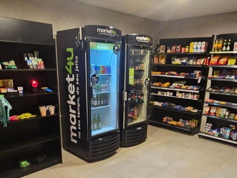 Supermarket/grocery shop