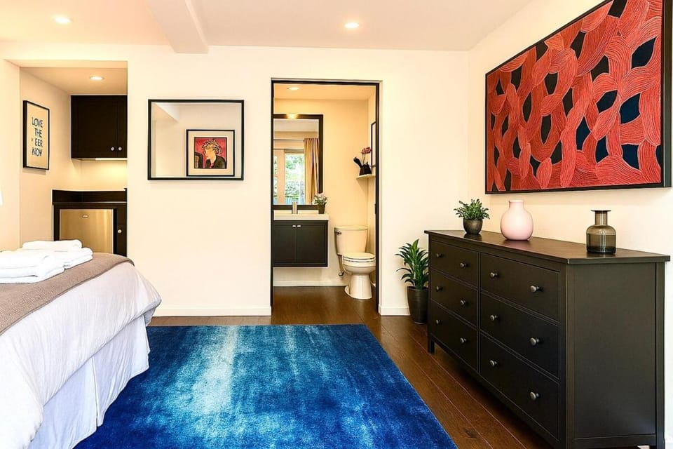 Bed, Bathroom, TV and multimedia, Kitchen or kitchenette, Photo of the whole room, Bedroom, Mountain view, Mountain view