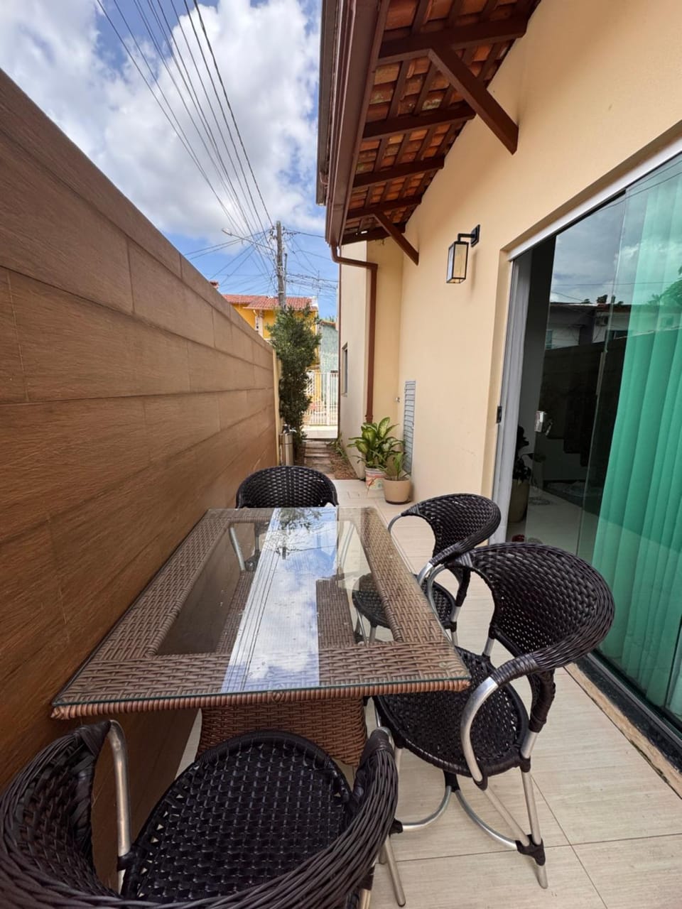 Casa 4 Suites Coqueiro House in Belém