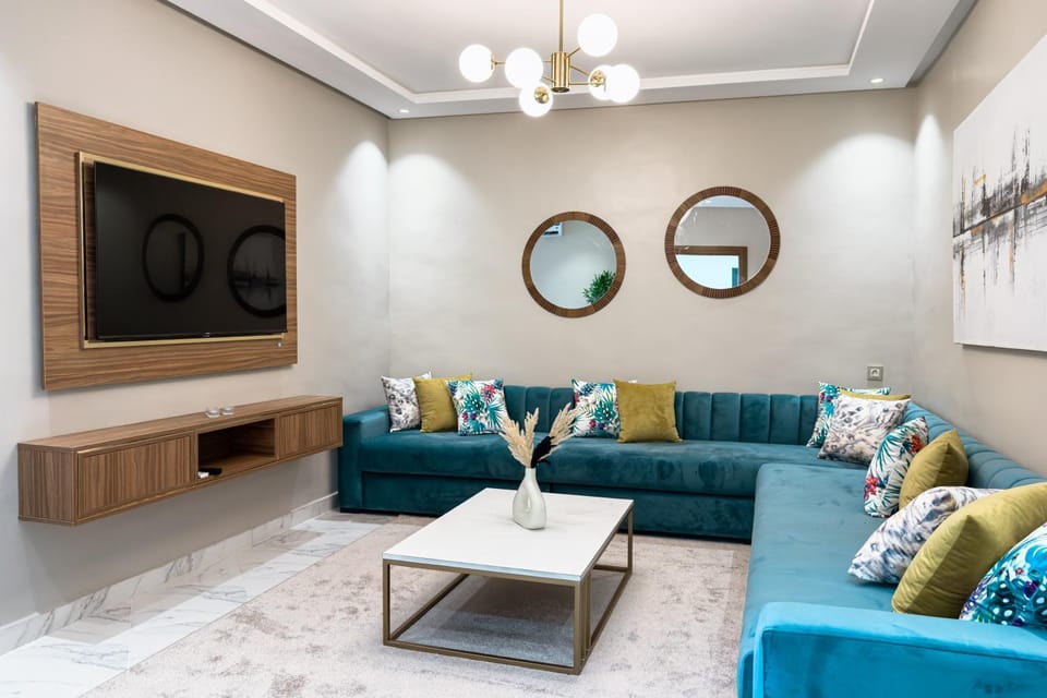 TV and multimedia, Living room, Seating area, air conditioner