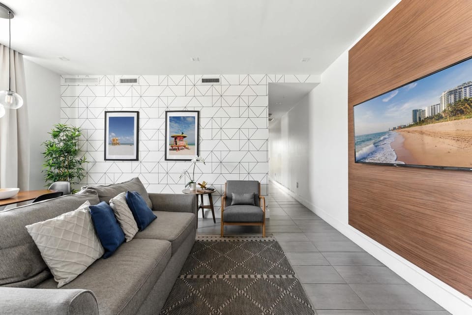 South Beach 2BR Paradise Apartment in Flamingo Lummus