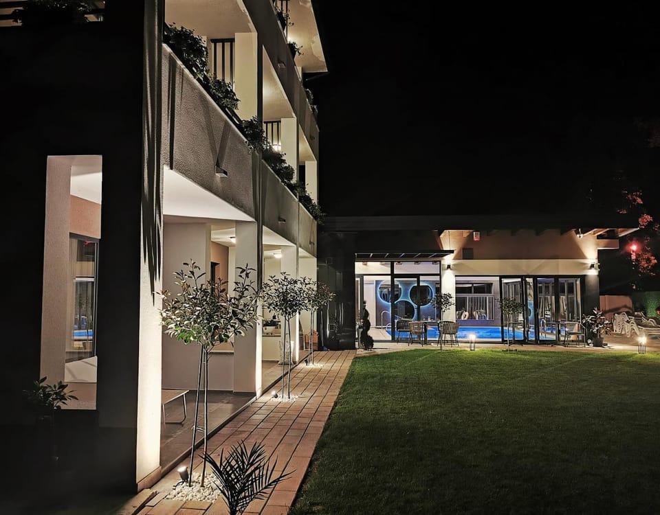 Property building, Garden view