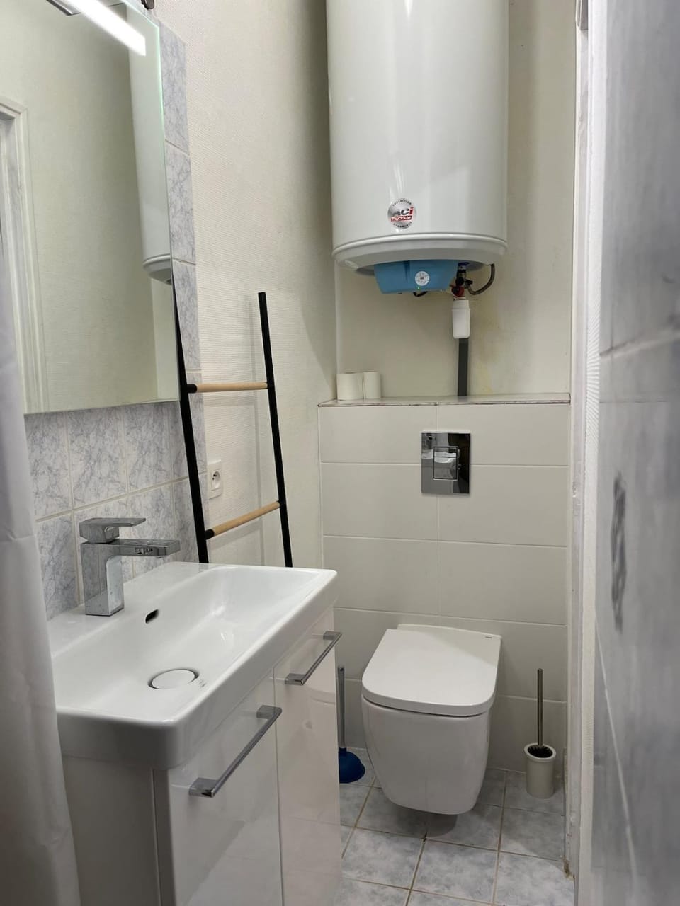 Toilet, Bathroom