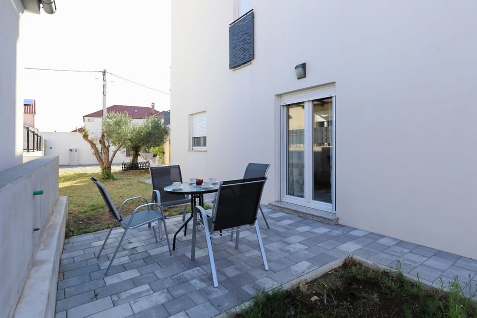Garden, Balcony/Terrace