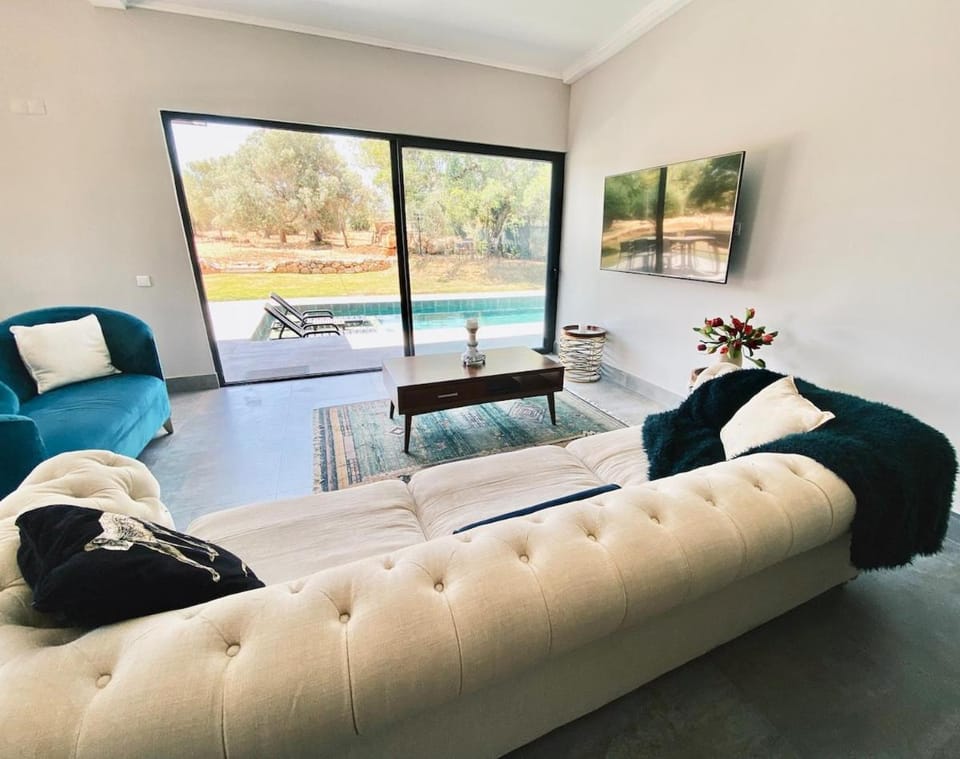 Country villa in Algarve, 15 min from beach Villa in Faro District