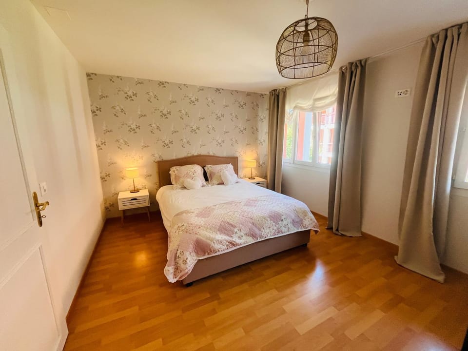 Bed, wardrobe