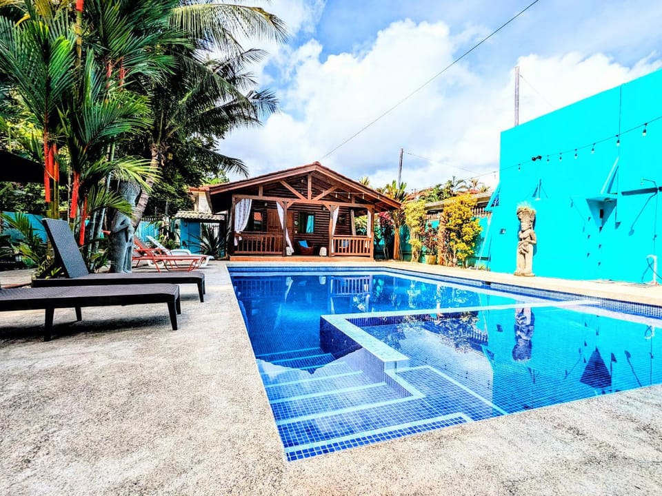 Property building, Patio, Day, Pool view, Swimming pool, sunbed