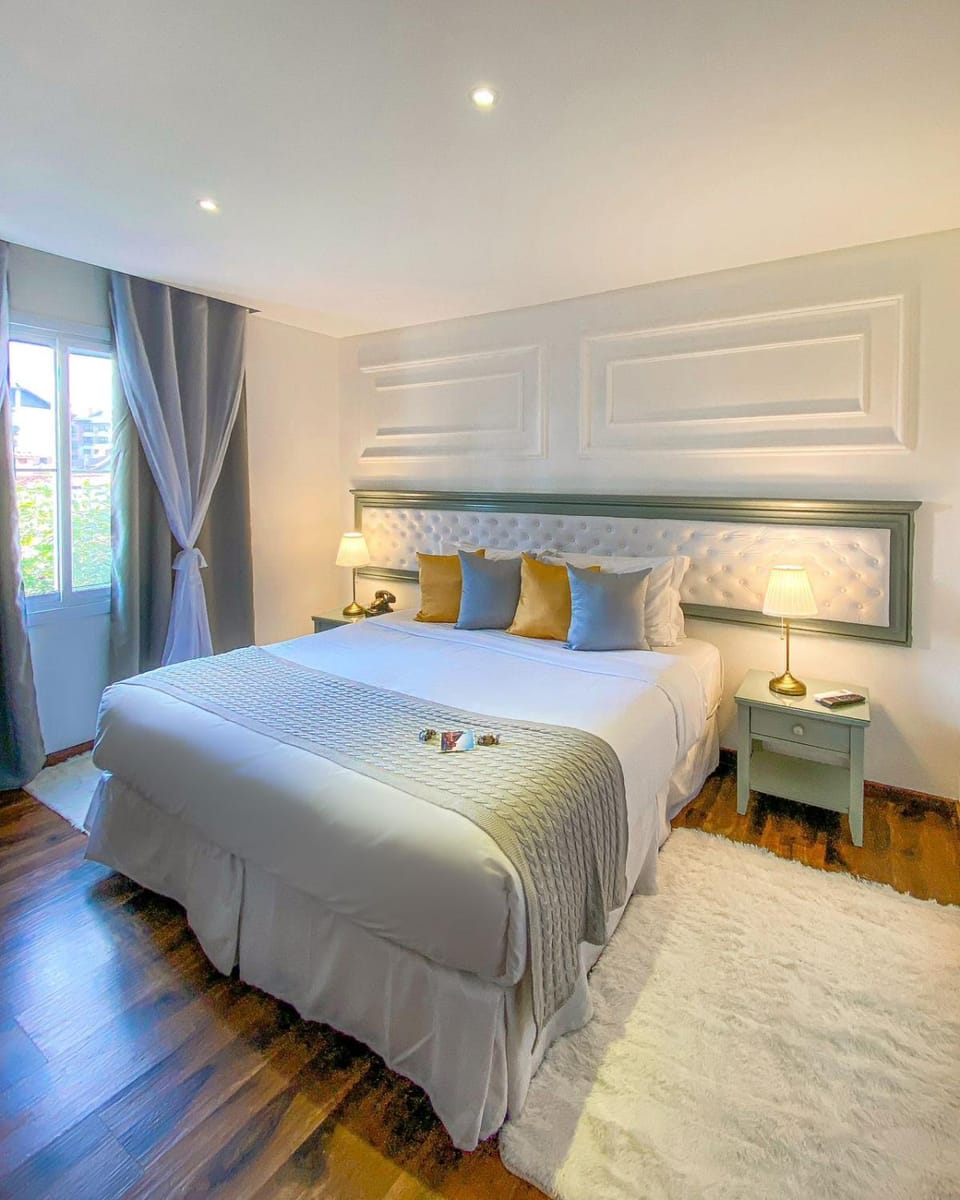 Bed, Photo of the whole room