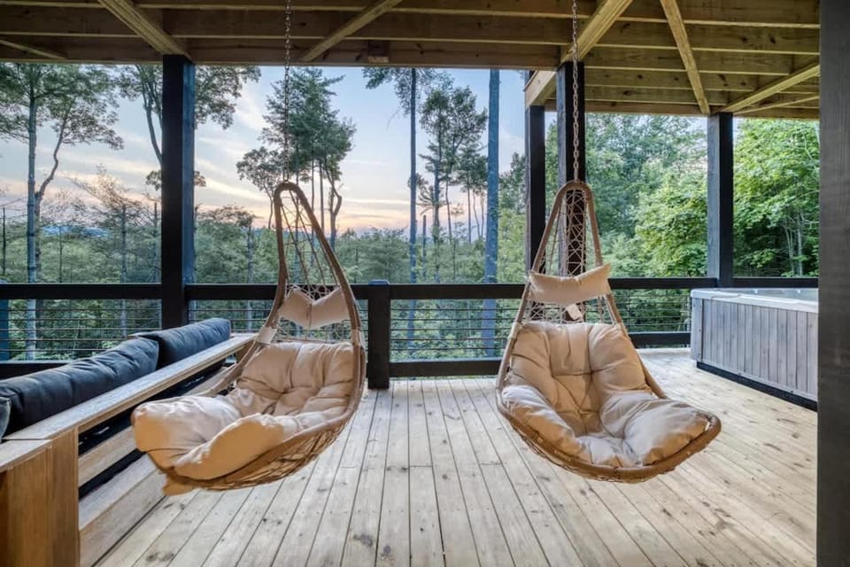 Morgan Trail - Stunning Mountain Masterpiece House in Epworth