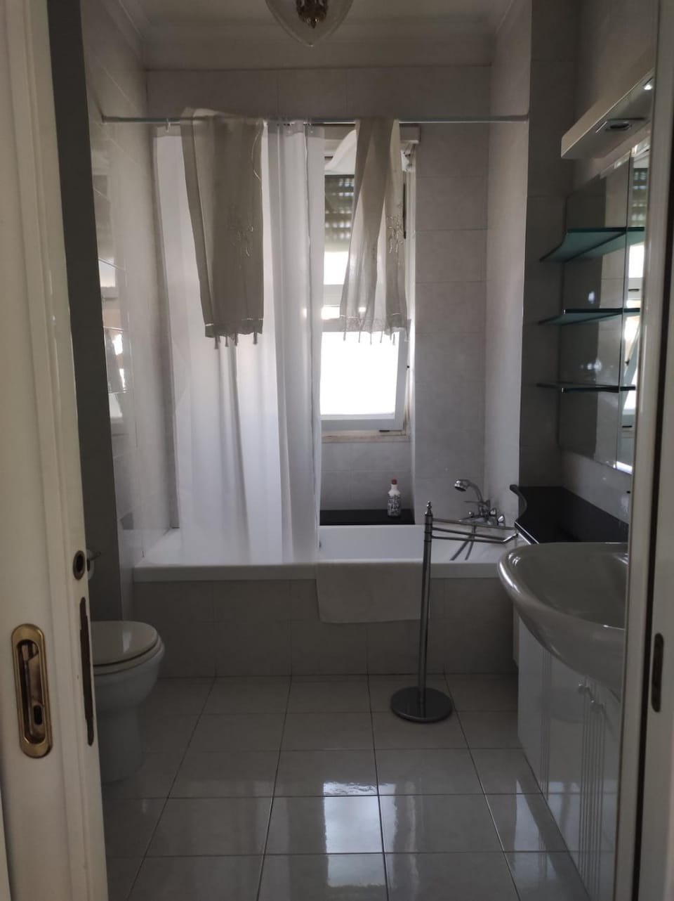 Toilet, Bathroom, Bath