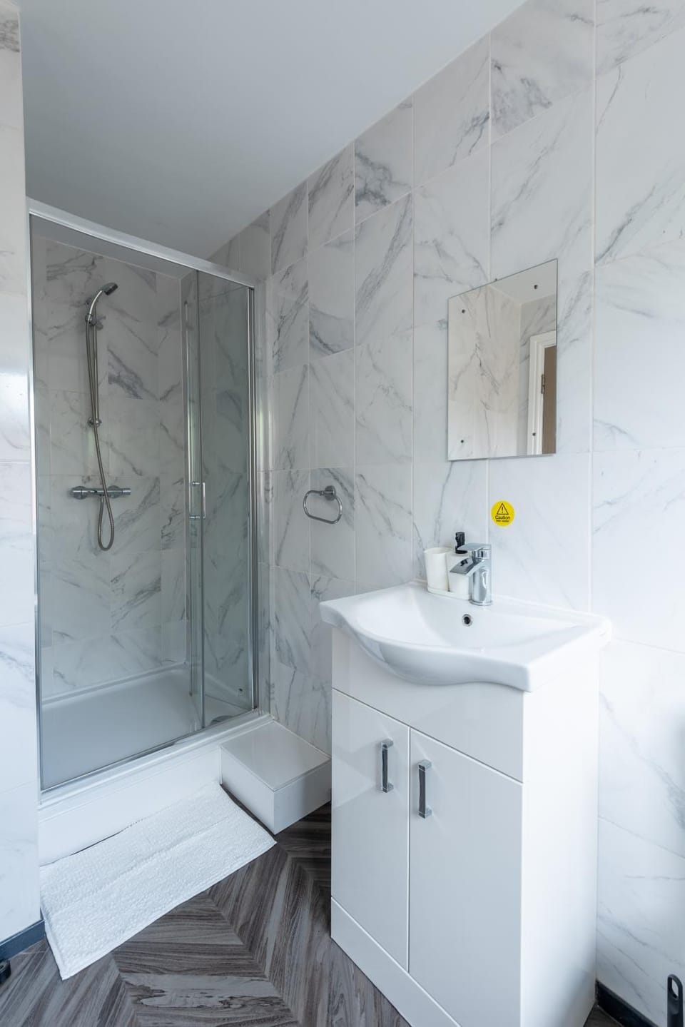 Shower, Bathroom, towels