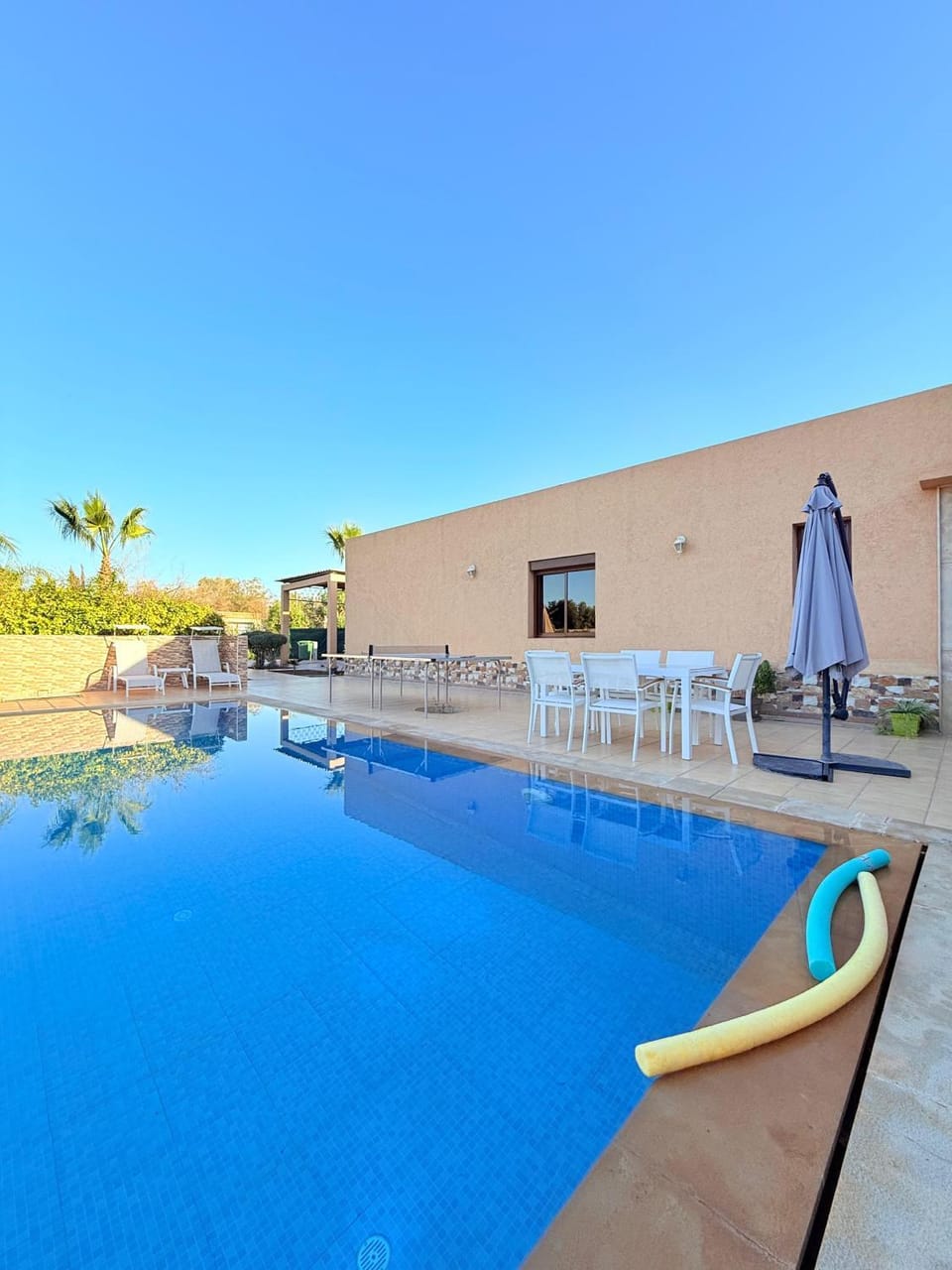 Swimming pool